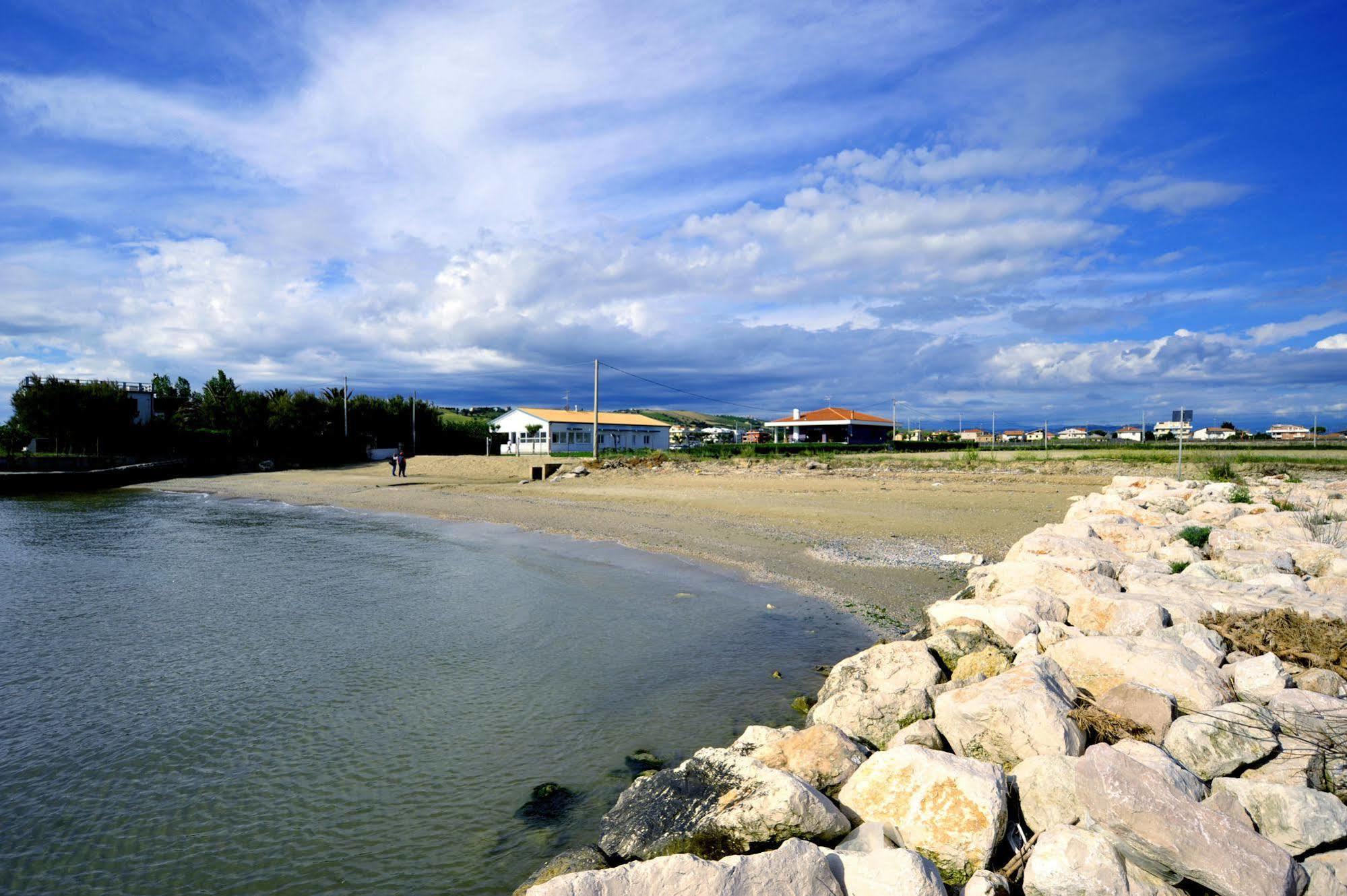 Agriturismo Frontemare 길라노바리도 외부 사진