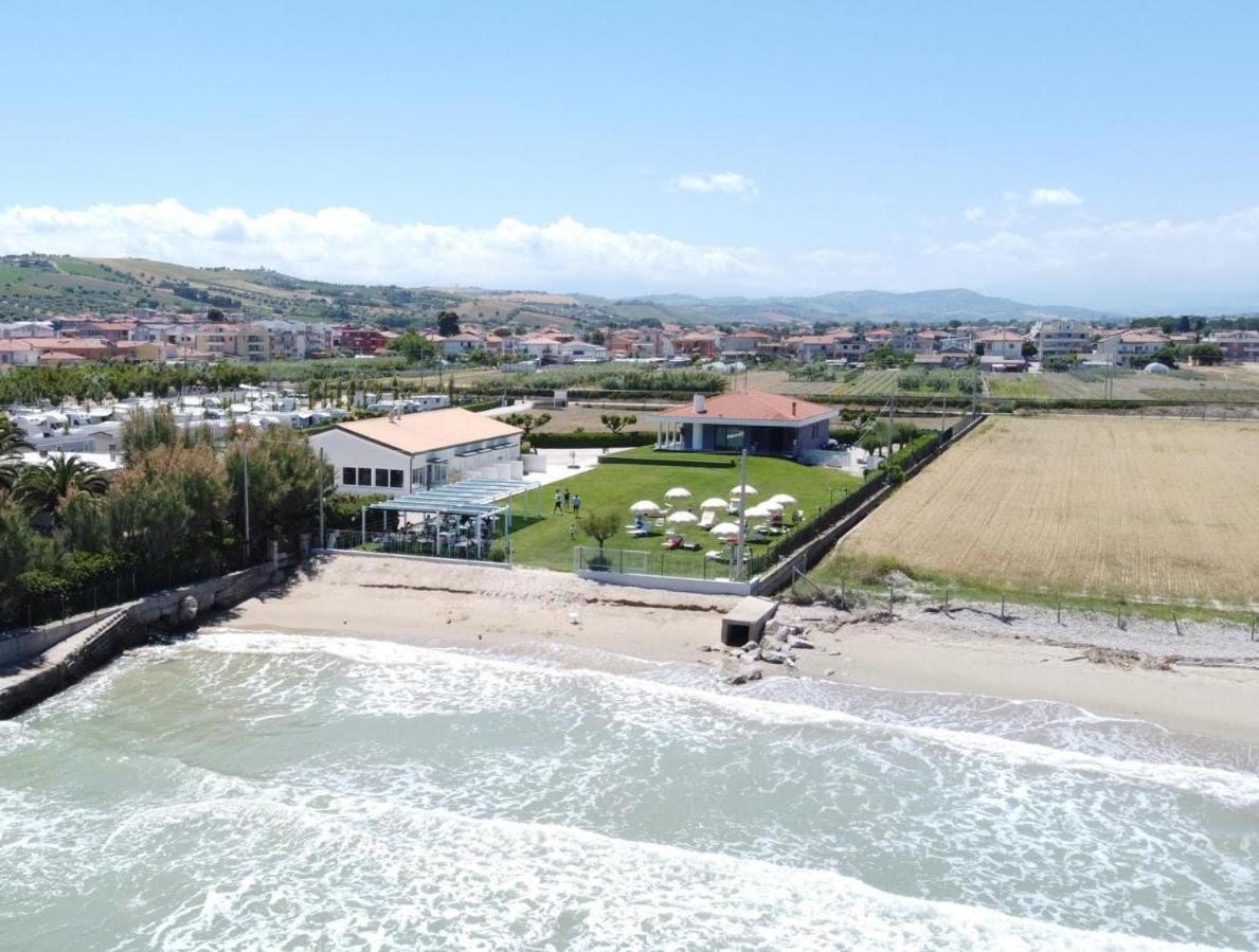 Agriturismo Frontemare 길라노바리도 외부 사진